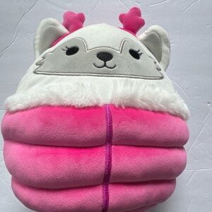 Squishmellows 2024 Christmas Speciality Gracelynn the winter fox plush